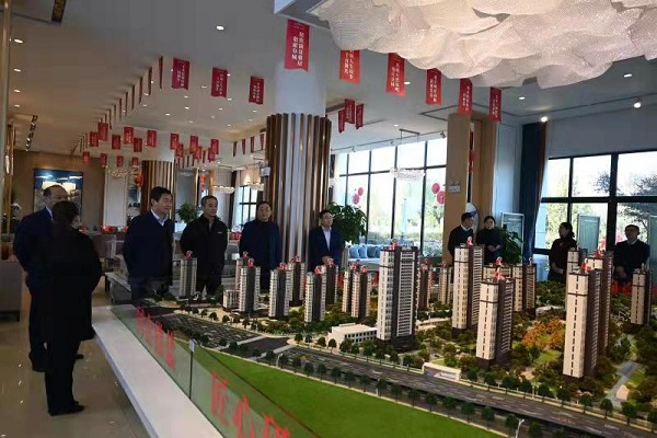 省AG旗舰厅集团外部董事调研徽盐地产六安项目、霍邱项目